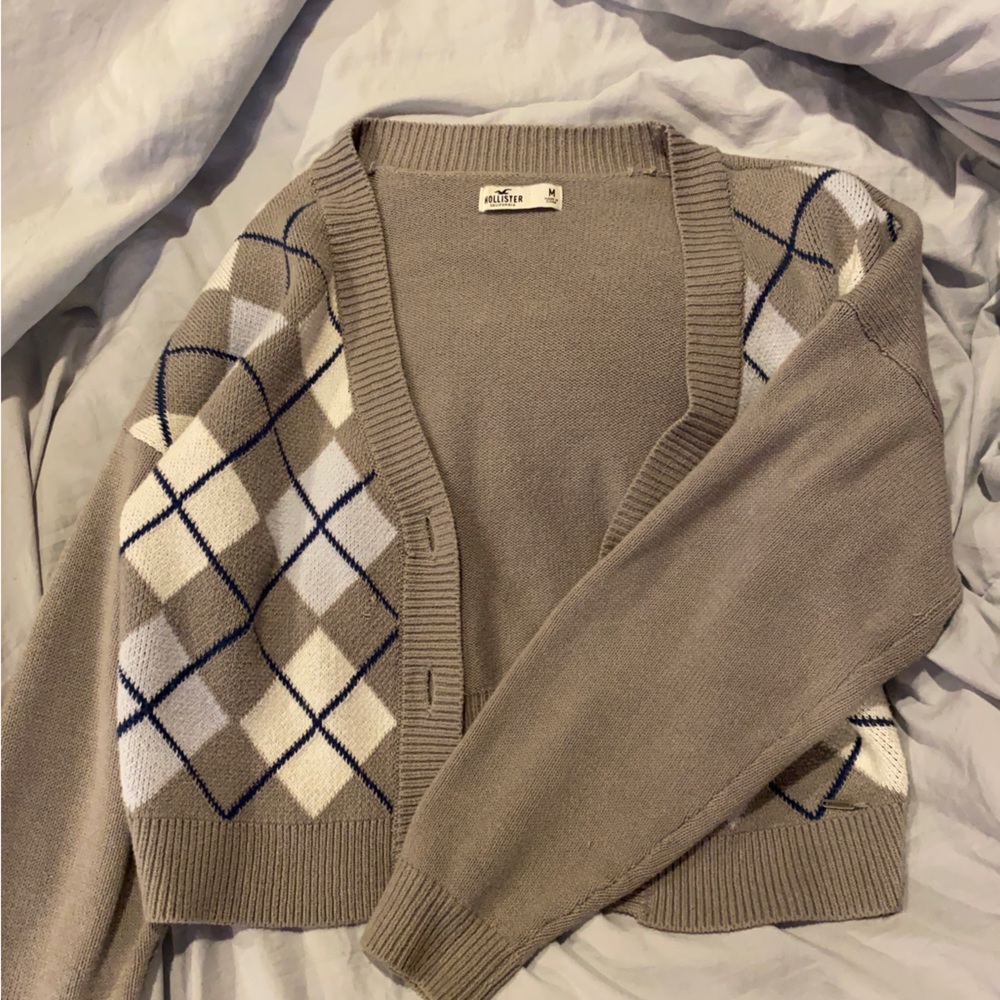 Cropped Hollister sweater